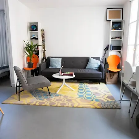 Superb Modern And Bright Apt Chatelet Parigi